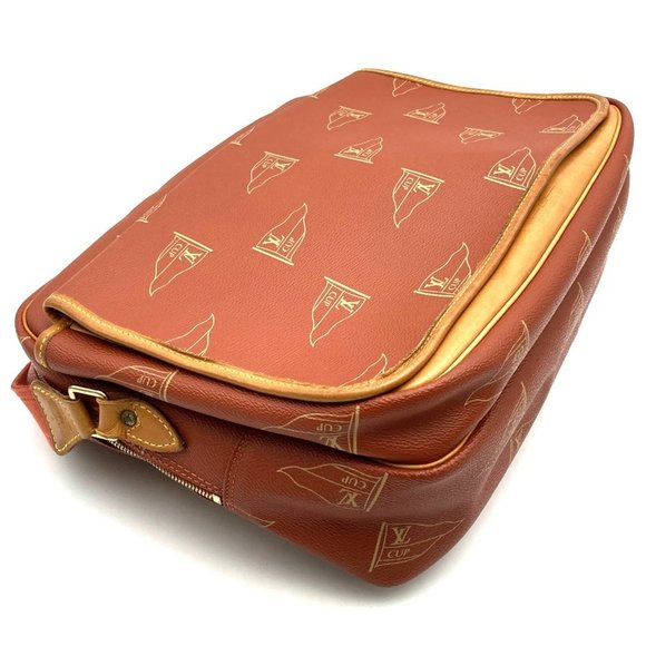 LOUIS VUITTON Orange Leather Shoulder Bag - Picture 5 of 16